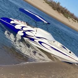 2012  25’ Cheetah Boat