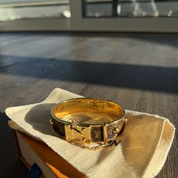 LV Signature Bracelet 