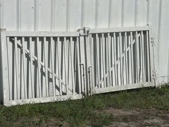 Gate Double … each 5 Ft X 4 Ft PVC
