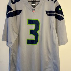 Nike Seattle Seahawks Wilson #3 XL jersey in grey and green #NFL #SeattleSeahawks
