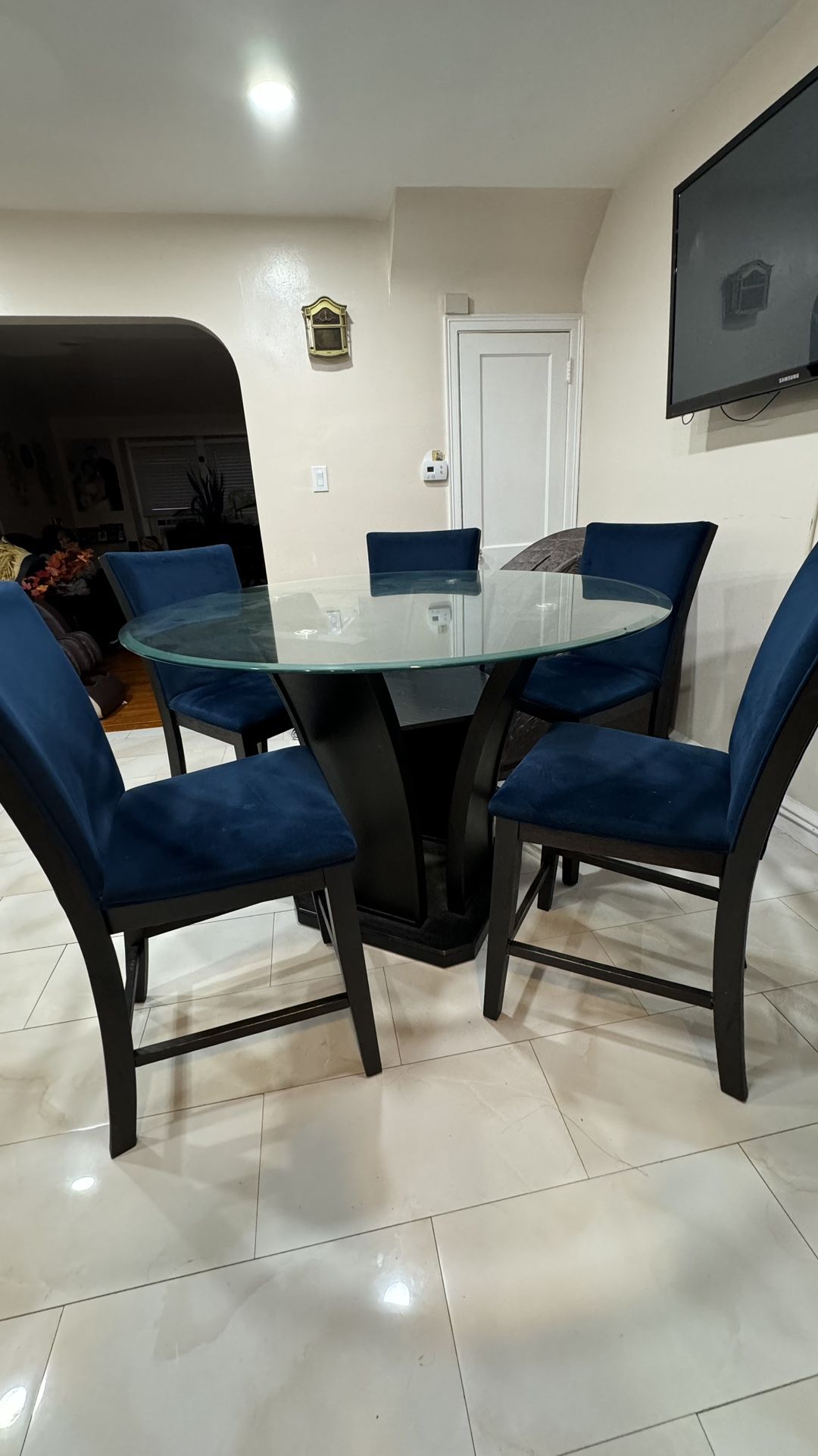 Dinning Room Glass Table 6 Blue Chairs