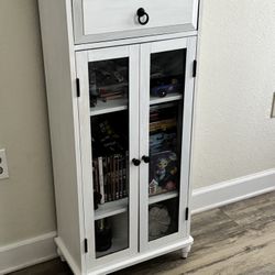 In Great Condition. Beautiful Piece. 