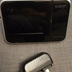 La Crosse Technology Projection Electric Alarm Clock
