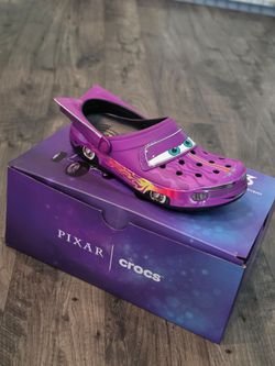 D23 Crocs & shirts