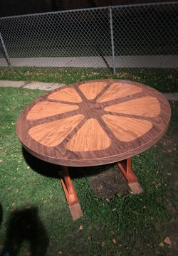 41 inch round laminate table 32 inch high