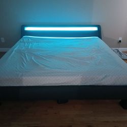 New King Size Bed With Led Light
