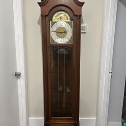 Grandfather clock 