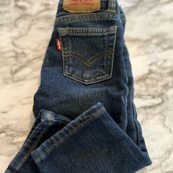 Baby Levis 