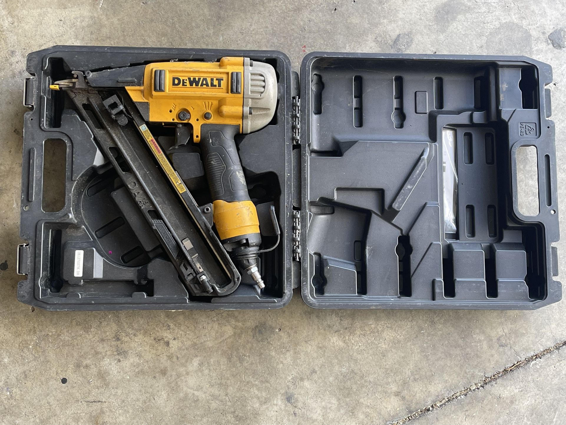 Air Nail Gun