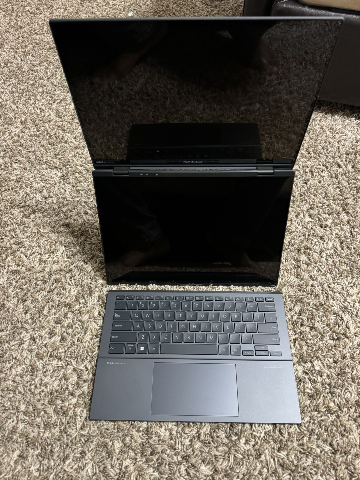 Zenbook Duo 2024