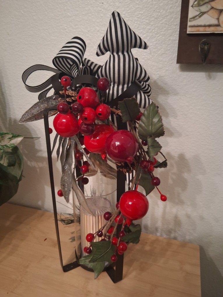 Festive Candle Holder MetalBow 15"in Battery Candle