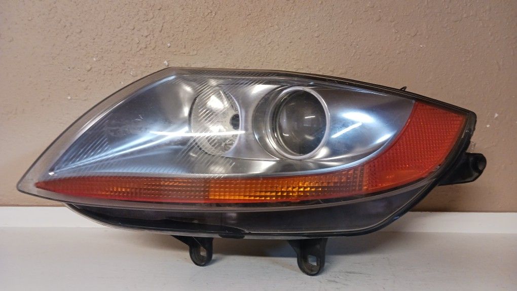 2003-2005 BMW Z4 Left Driver Bi-Xenon Headlamp