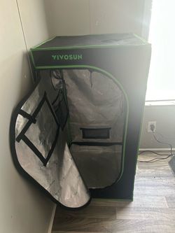 VIVOSUN 2x2 grow tent