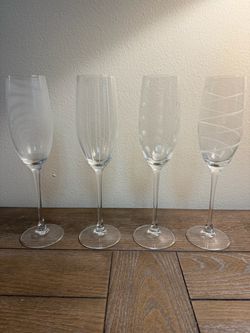 Set of 4 Etched Crystal Champagne Flutes