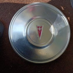 Pontiac Dog Dish Hub Cap