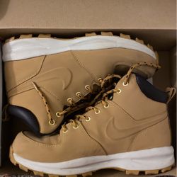 Size 10.5 Nike Boots
