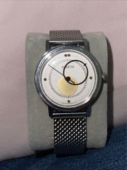 Raketa quartz movement
