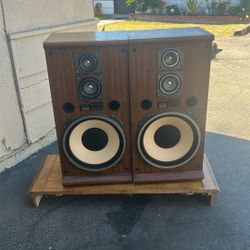 Fisher Vintage Speakers 15” Woofers 