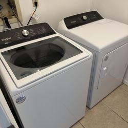 Whirlpool Washer Dryer Set