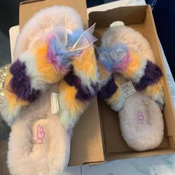 ugg with fluff mural flipflop 