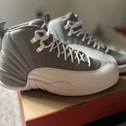 Grey,White Stealth 12s