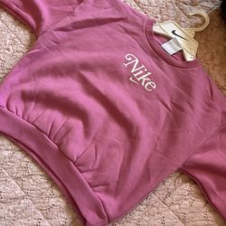 Nike Set . Girls Size 6