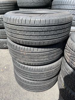 215/60R16 Cooper 215/60/16 set of matching 4 tires in great condition 200$ for 4 tires plus tax . Mount available but not included.  Wheel alignment a
