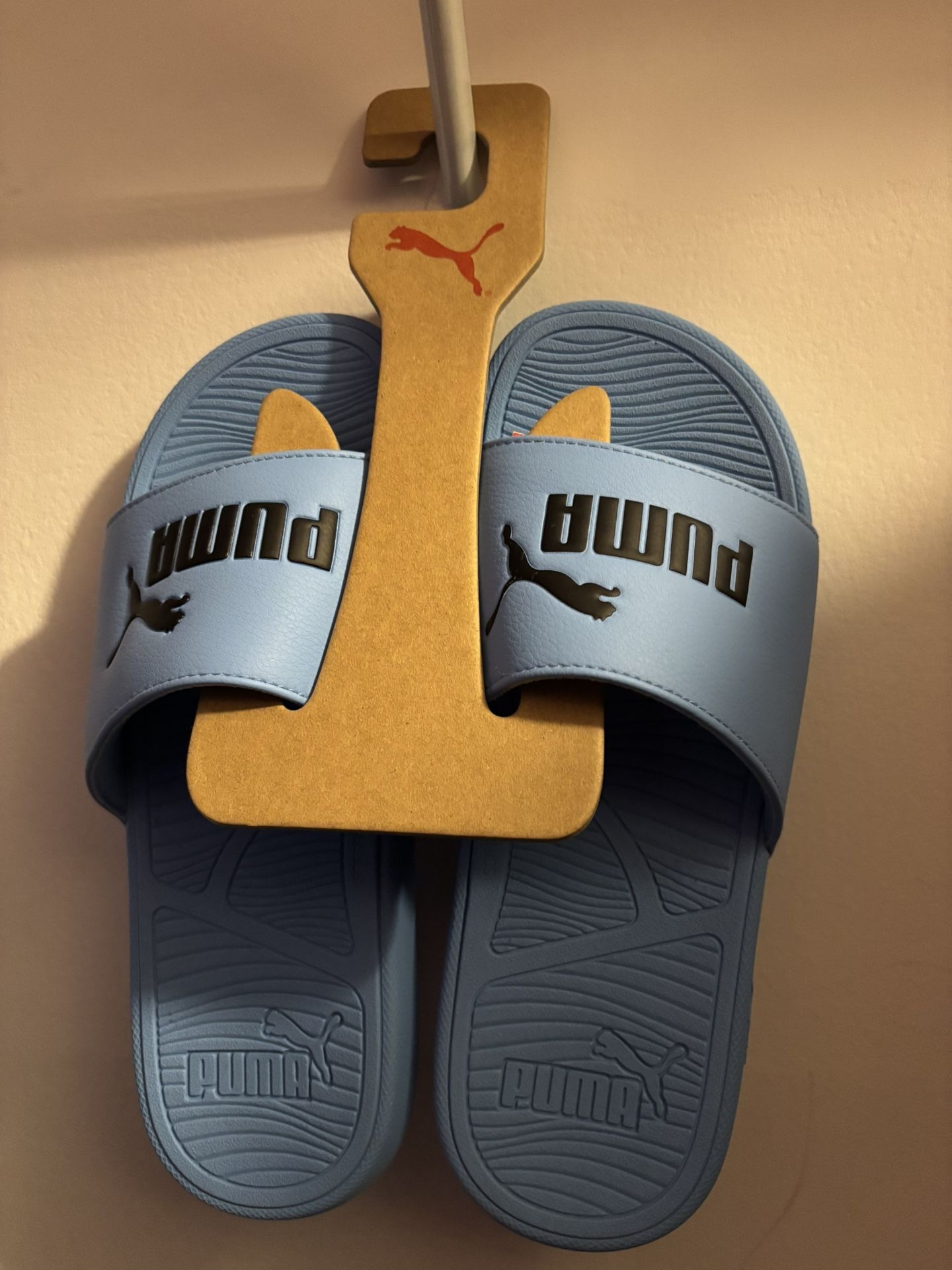Blue Puma Men’s Slides Size 8