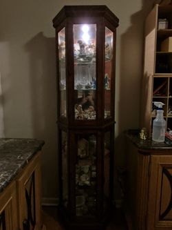 Cheerio Cabinet With Light