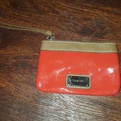 Nine west wristlet