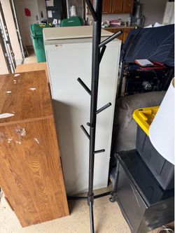 Free coat rack