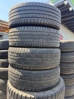 265/60r20 Goodyear tires en excelentes condiciones de vida las 4
