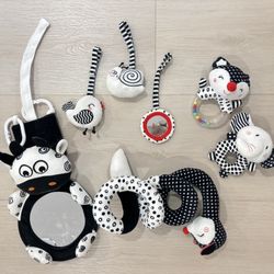 Black & White Newborn/Infant Toys