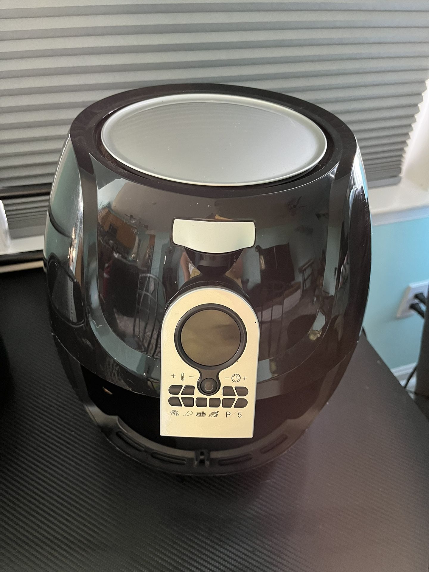 Cook's Essentials 5.3-qt. Digital Air Fryer Black Model Cm16053