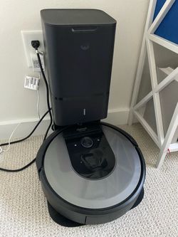 iRobot vacuum with charging stand