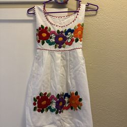White With Flowers Mexican Dress Size 3 Toddler Girl