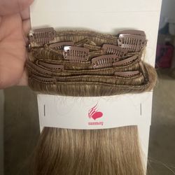 Clip In Hair Extensions 