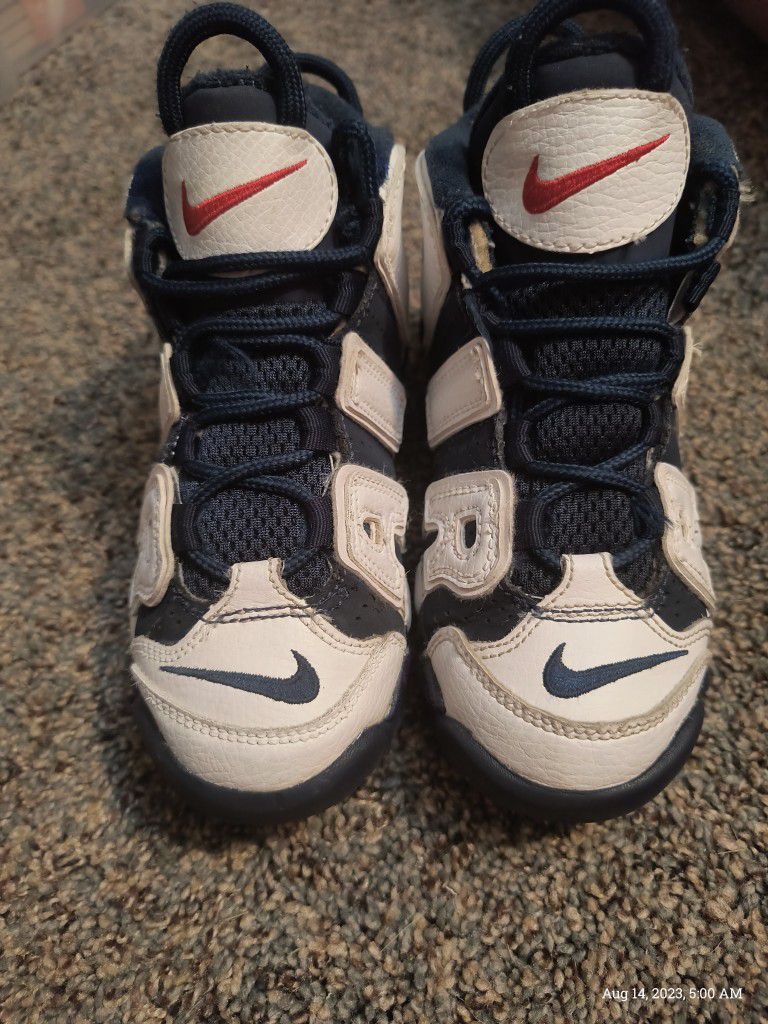Nike Air More Uptempo New 9.5 for Sale in Milwaukee, WI - OfferUp