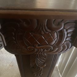 5ft Wood Carved Stand