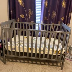 Free pickup - Baby Crib - Dream On Me Carson Classic 3-in-1 Convertible Crib in Steel Grey