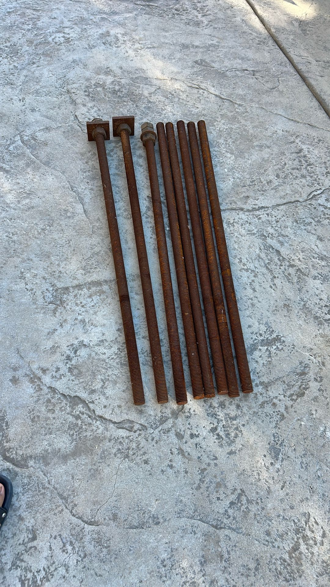 Screwdriver. 38” Long  .11/4”round. 8 Pc  
