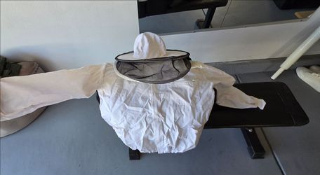 Beekeeping suit for child 50$