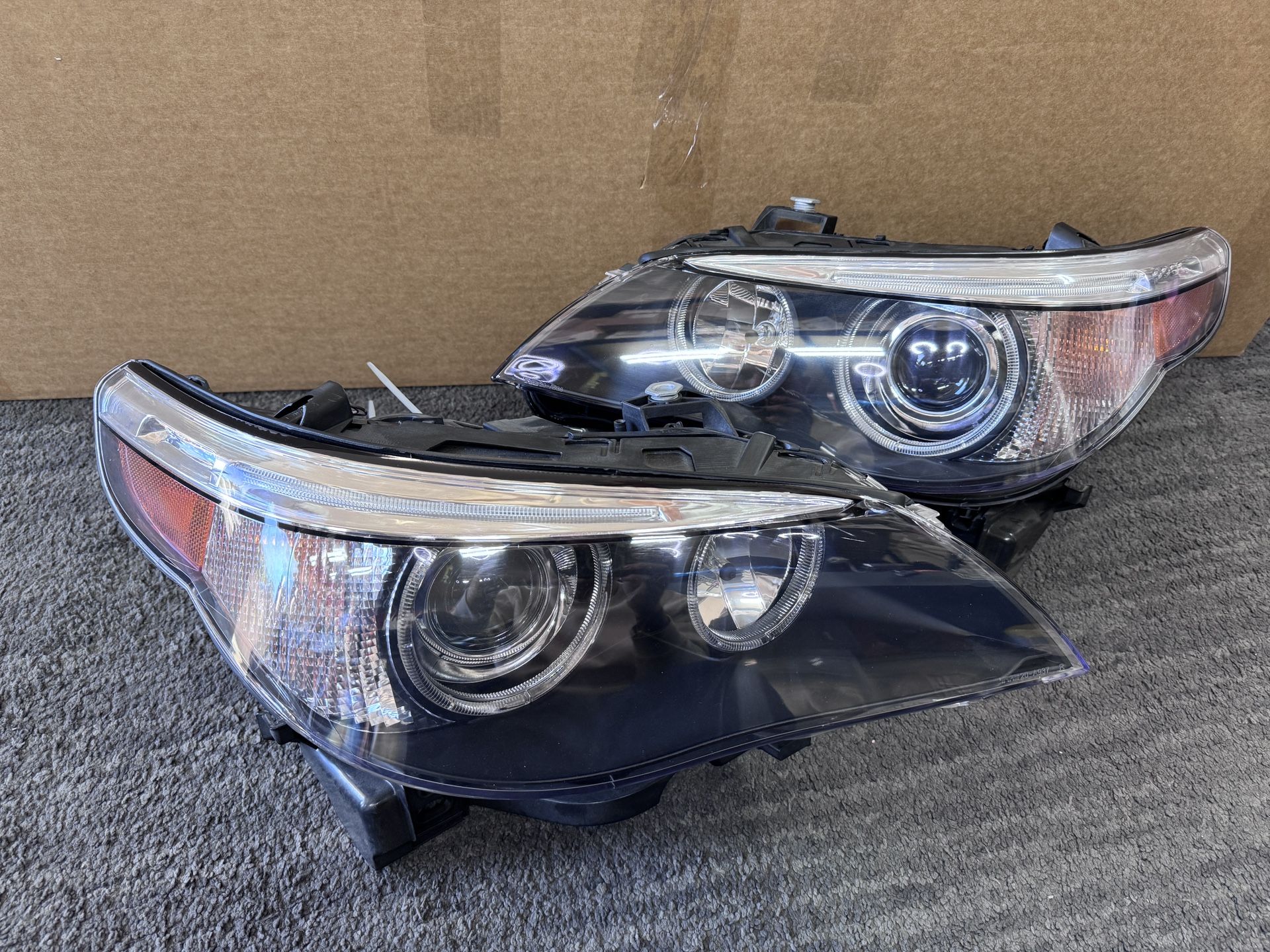 New 2004-2007 BMW E60 5-series Headlights Xenon