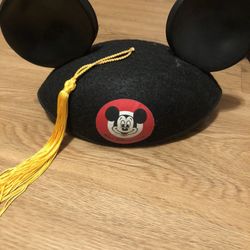 Walt Disney World Mickey Mouse Graduation Mickey Ears Hat