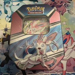 Pokemon Sylveon V Heroes Tin