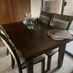 Dinning Room Table With 6 Chairs
