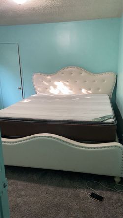 Cali King Bed frame & mattress