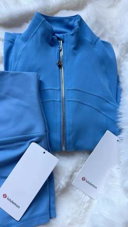Lululemon Hawaiian blue set