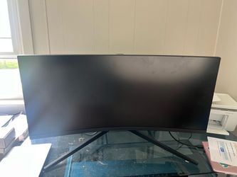 Large professional curve monitor