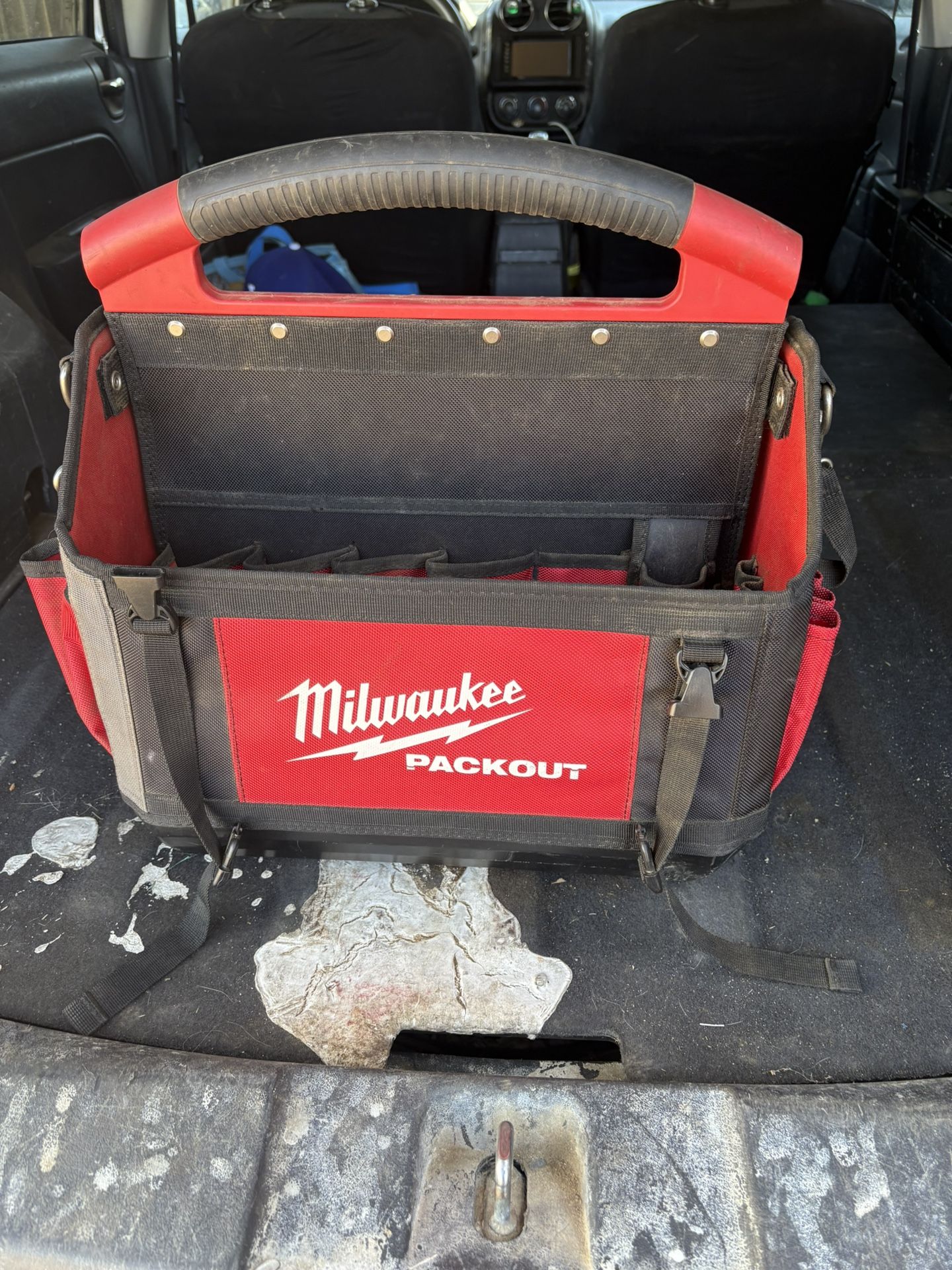 Milwaukee Tool Pack out Bag